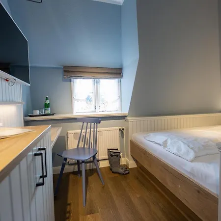 Ual Oeoemrang Wiartshues * Norddorf