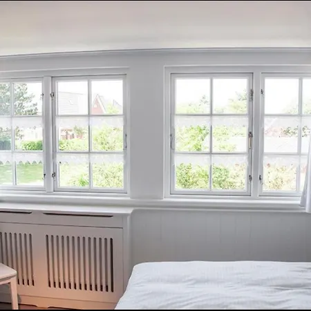 Ual Oeoemrang Wiartshues 호텔 *