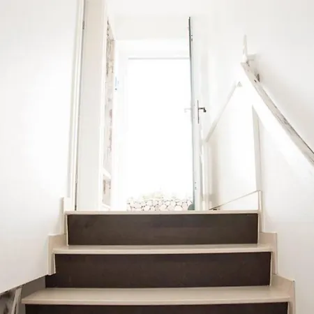 Ual Oeoemrang Wiartshues * Norddorf