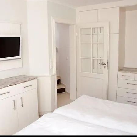 Ual Oeoemrang Wiartshues * Norddorf