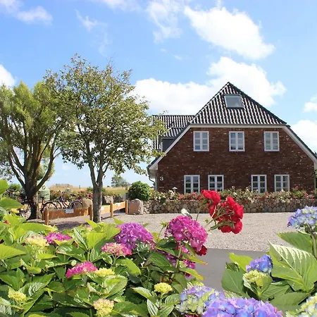 Hotel Ual Oeoemrang Wiartshues *