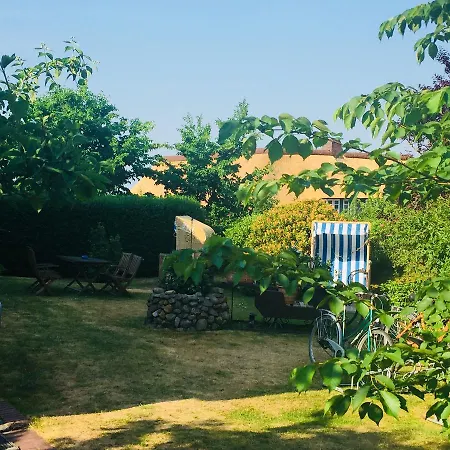 Hotel Ual Oeoemrang Wiartshues *