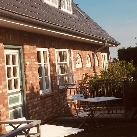 Ual Oeoemrang Wiartshues Hotel *